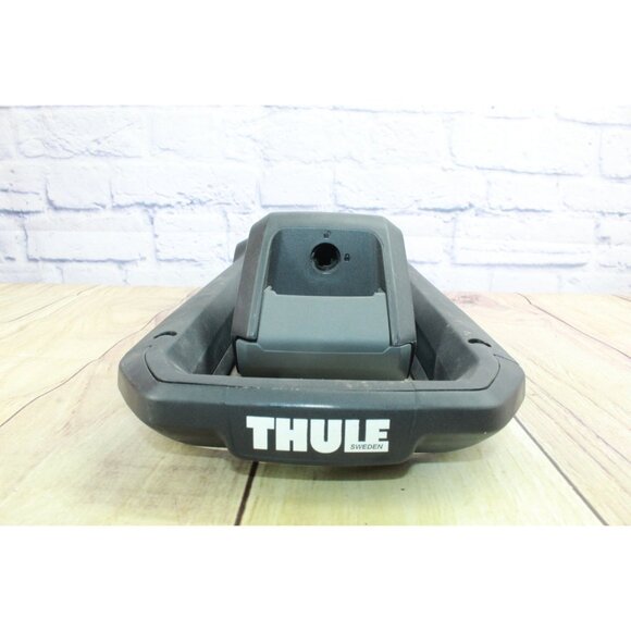 Thule Hull A Port Aero Rooftop kayak Carrier Sold As Is - Picture 3 of 10